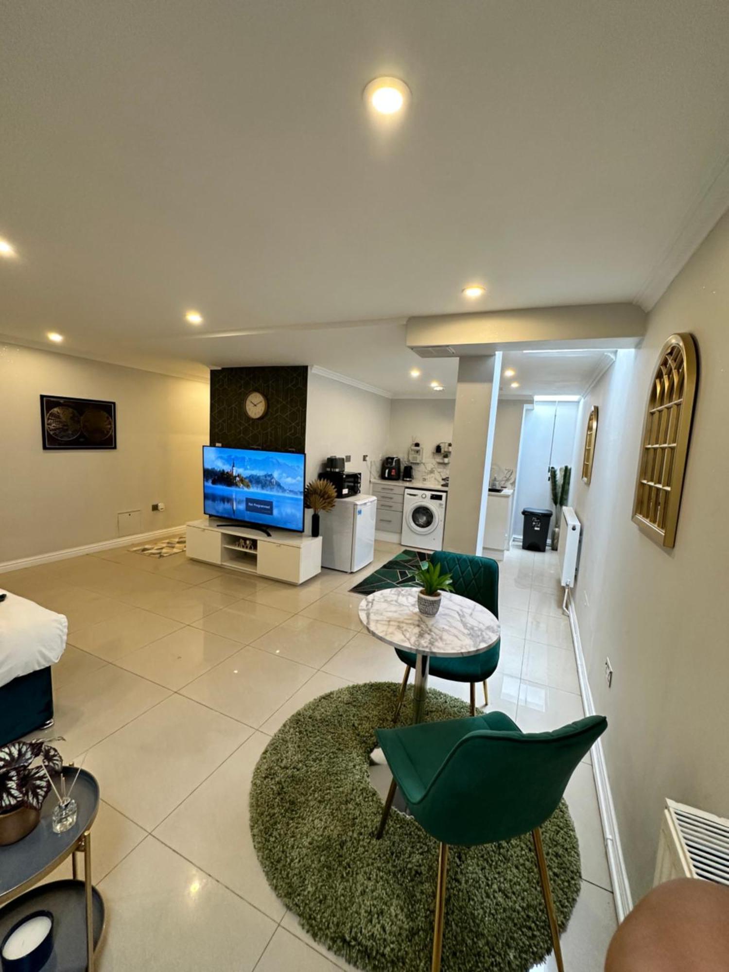 Harrow on the Hill Luxury Studio Apartment מראה חיצוני תמונה